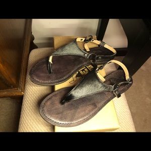 Size 9 Freebird by Stevens flat sandals